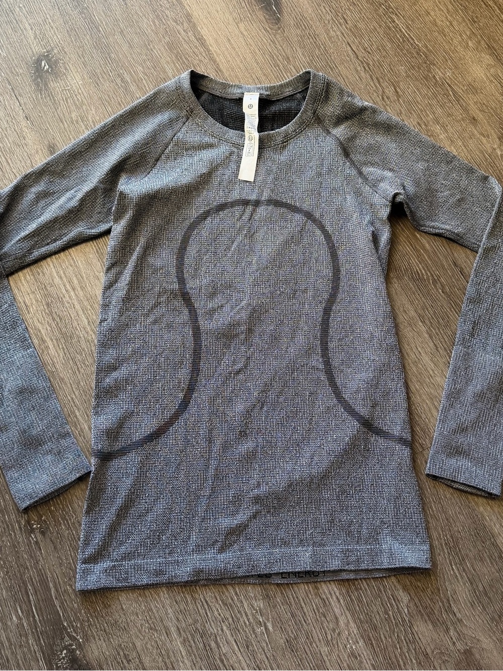 lululemon athletica Gray Seamless Long-Sleeve Performance Top - Picture 2 of 10